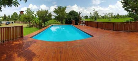 Die Kosten eines Swimmingpools und was es zu beachten gilt